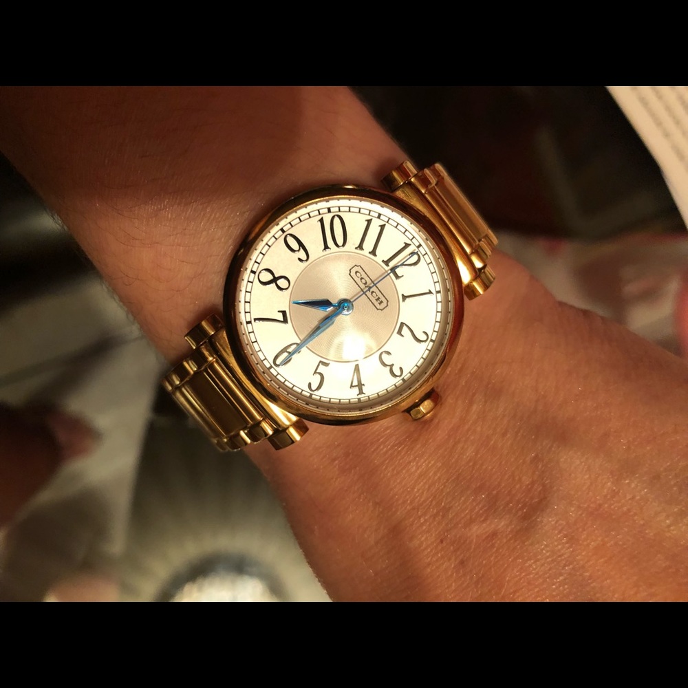 Classy Watch - image 1